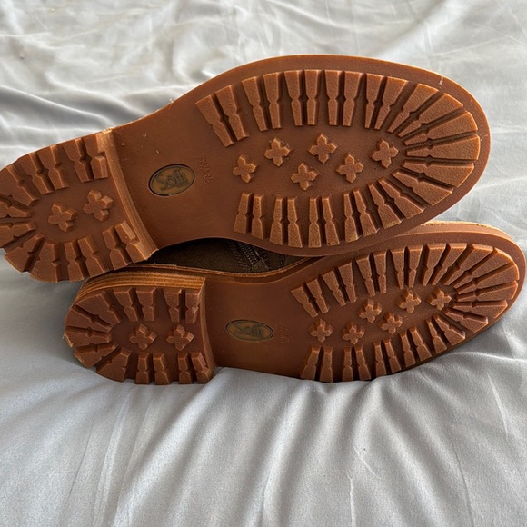 Sofft Brown Combat & Moto Boots with Lace-Up Design and Durable Sole - Picture 4 of 4